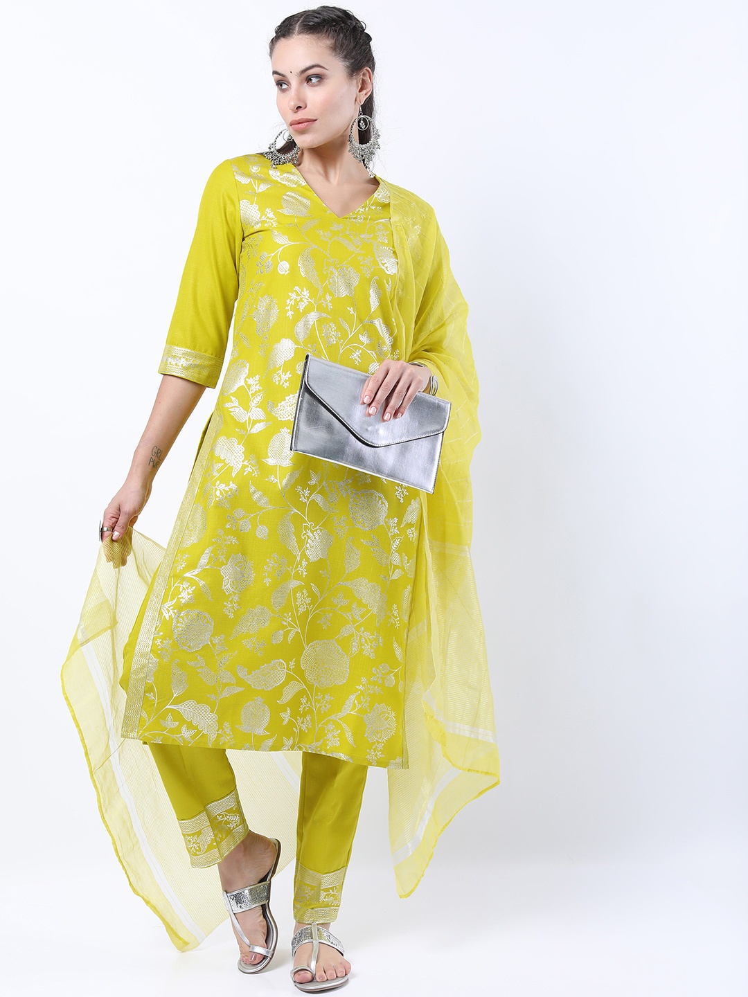 

KETCH Women Lime Green Floral Straight Kurti with Trousers & With Dupatta