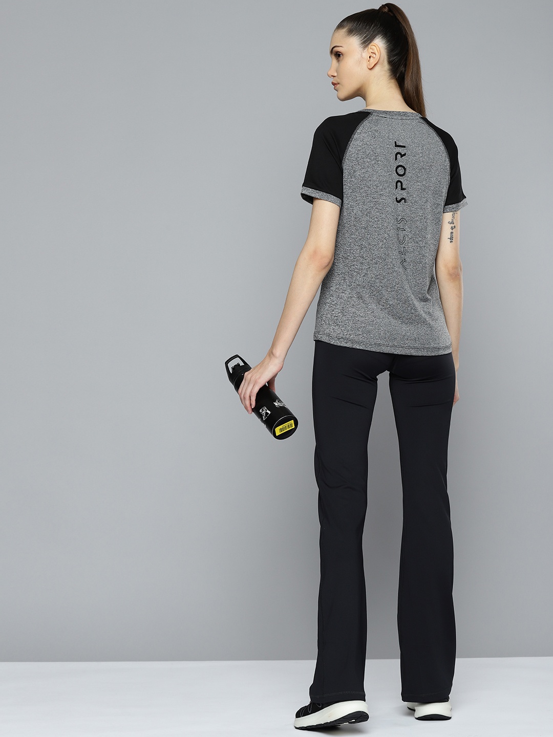 

Alcis Women Grey Melange & Black Slim Fit T-shirt