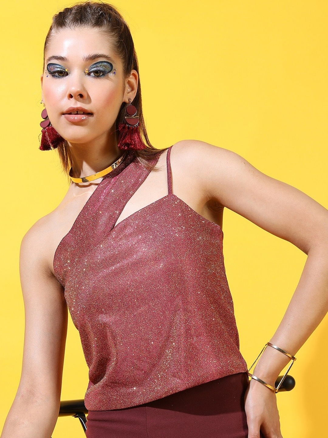 

Tokyo Talkies Pink One Shoulder Crop Top