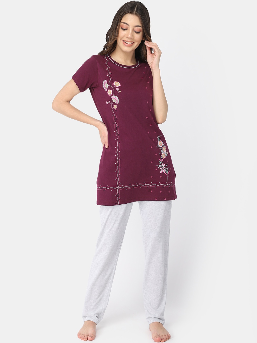 

Bell Paper Women Purple & White Printed Night suit