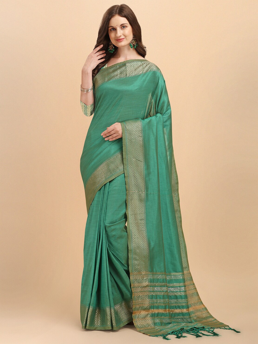 

Wuxi Green & Gold-Toned Woven Design Zari Pure Silk Banarasi Saree