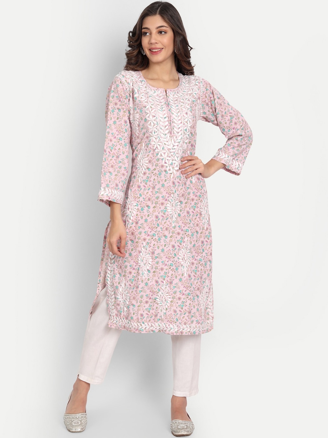 

Indiankala4u Women Chikanakri Floral Hand Embroidered Kurta, Pink