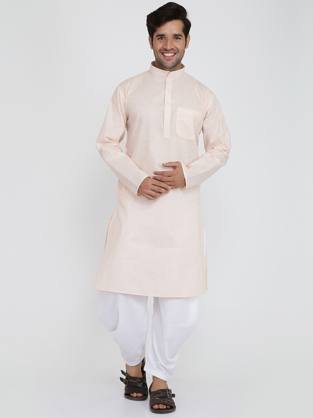 

ROYAL KURTA Men Peach-Coloured Solid Kurta