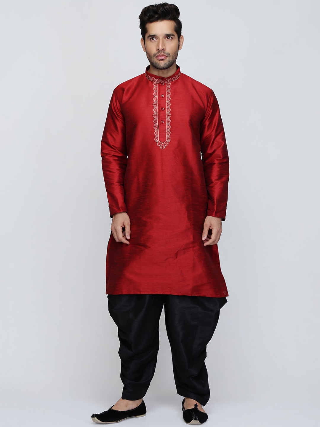 

ROYAL KURTA Men Maroon Embroidered Thread Work Summer Sheers Kurta