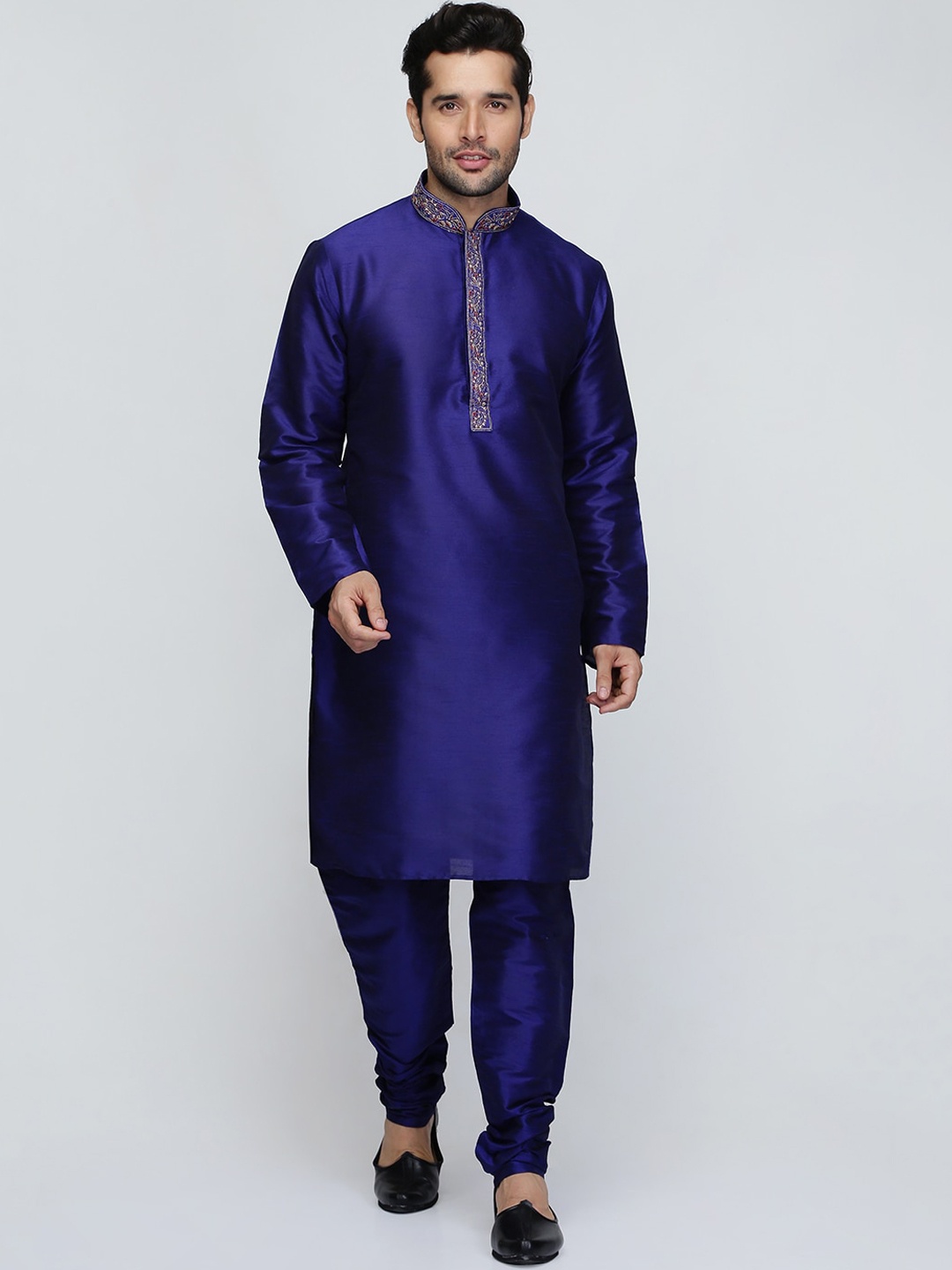 

ROYAL KURTA Men Blue Thread Work Summer Sheers Kurta