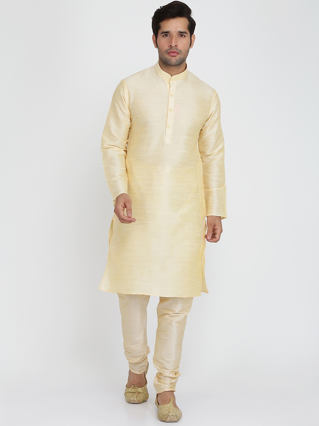 

ROYAL KURTA Men Gold-Toned Solid Regular Kurta