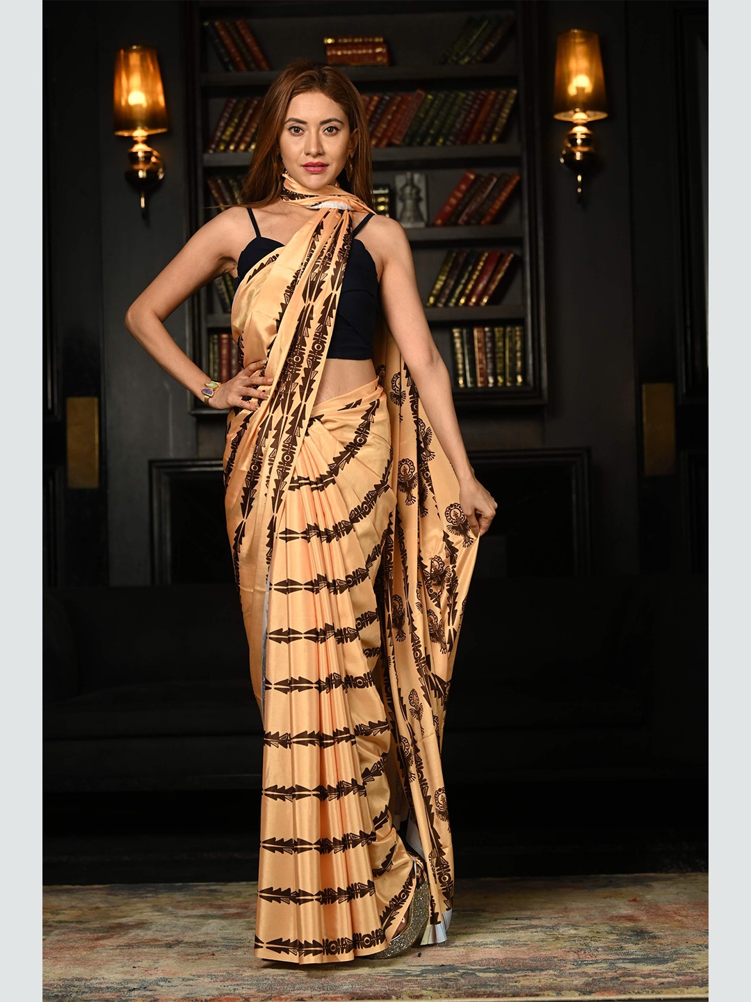 

KARAGIRI Yellow & Brown Silk Blend Saree