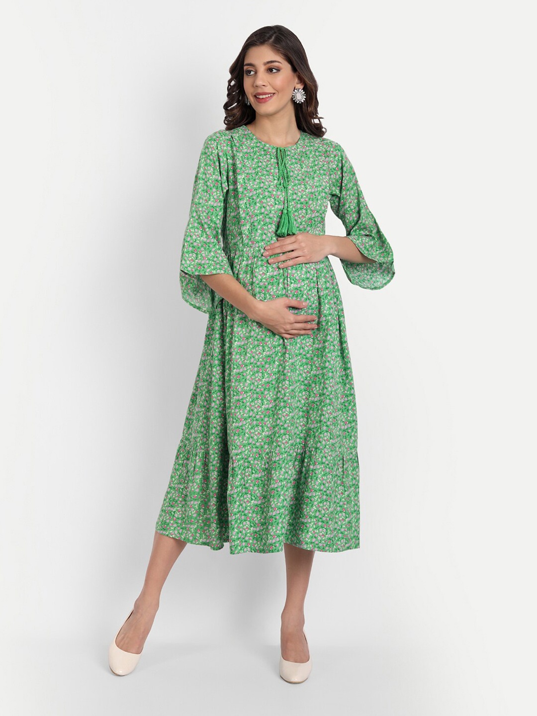 

Aaruvi Ruchi Verma Green Floral Maternity Midi Dress