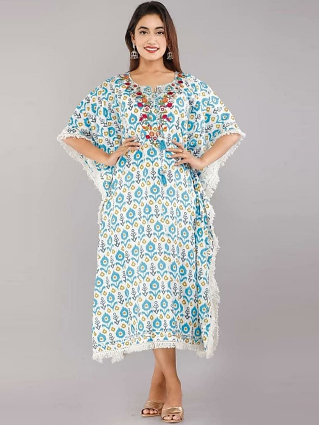 

MIRAVAN Women Blue Printed Kaftan Kurta