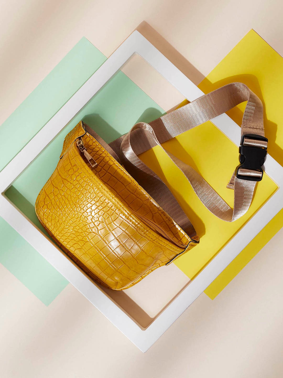 

HAUTE SAUCE by Campus Sutra Women Yellow Textured Leather Waist Pouch