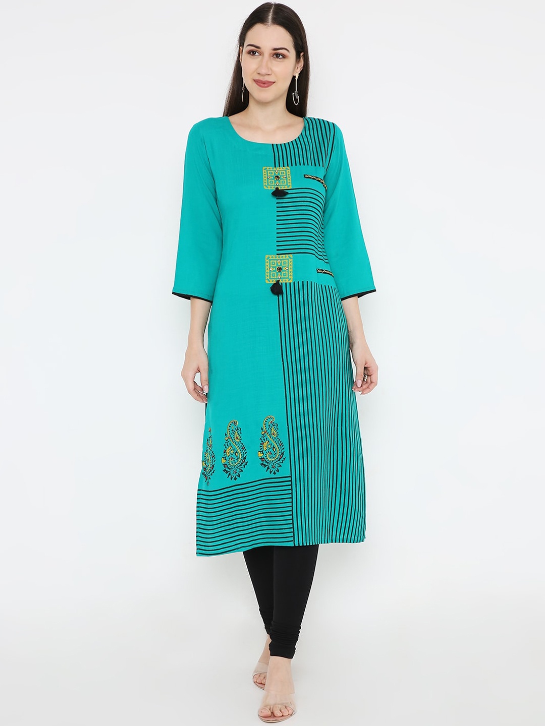 

Peppertree Women Green Geometric Thread Work Handloom Kurta