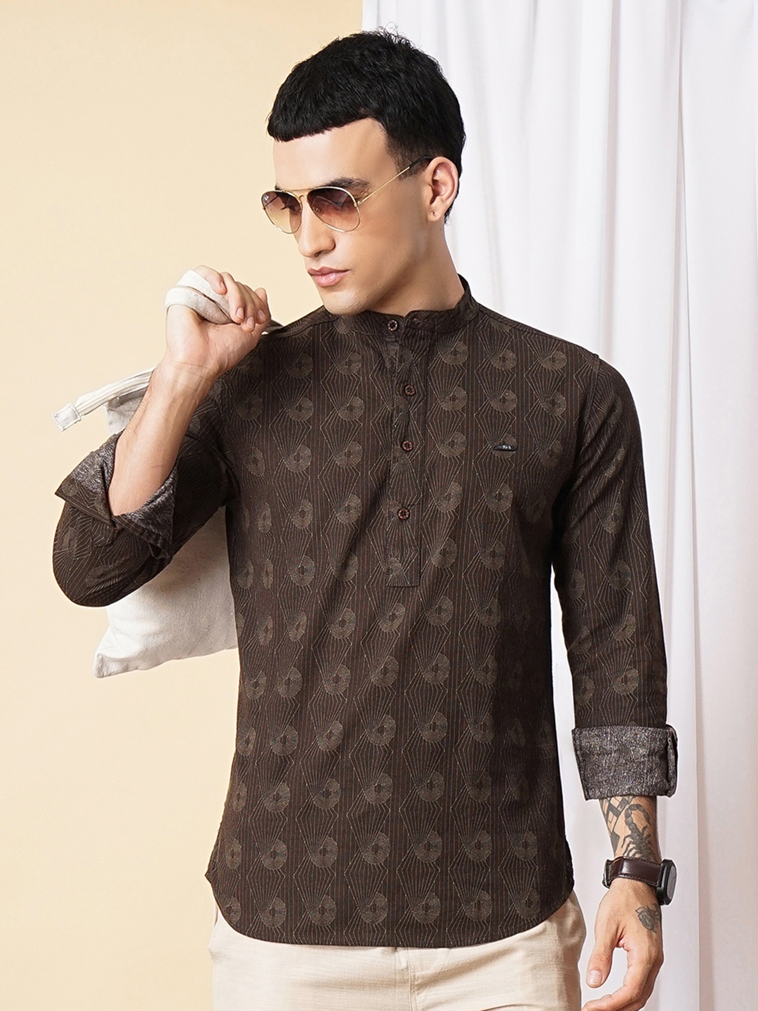 

The Indian Garage Co Men Brown Printed Casual Cotton Shirt