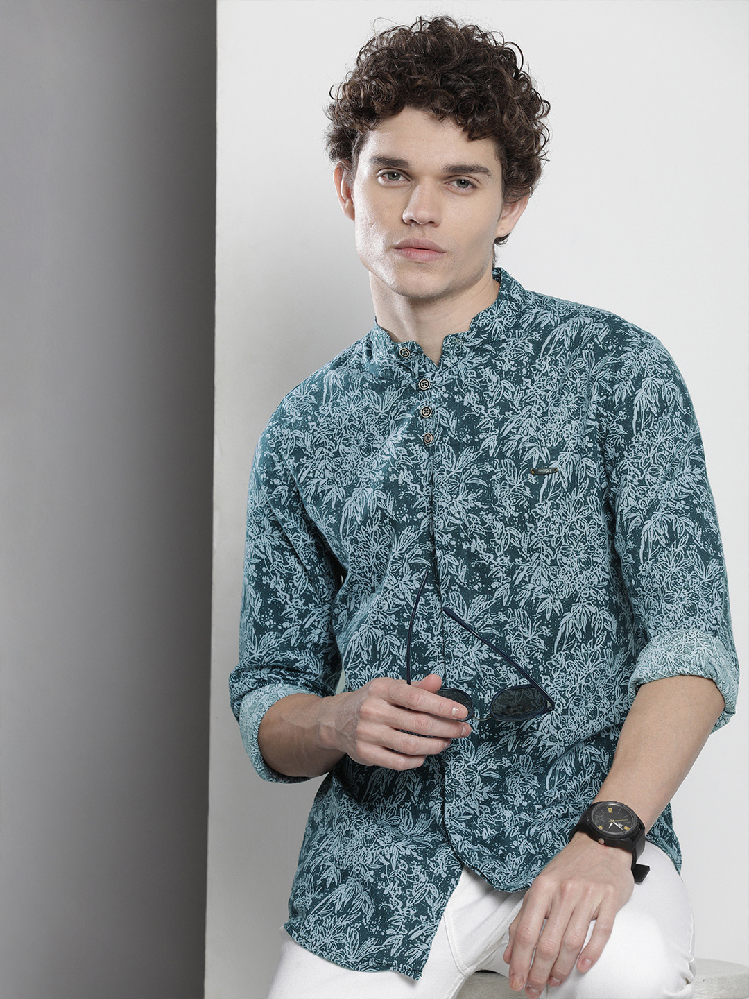 

The Indian Garage Co Men Teal Blue Ethnic Printed Casual Cotton Shirt