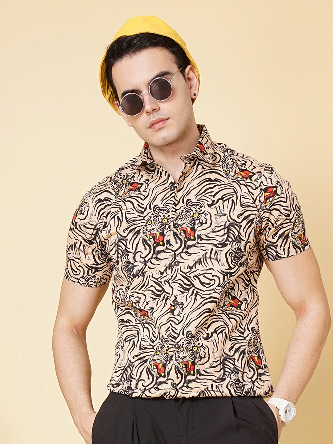 

The Indian Garage Co Men Beige & Black Animal Print Cotton Casual Shirt