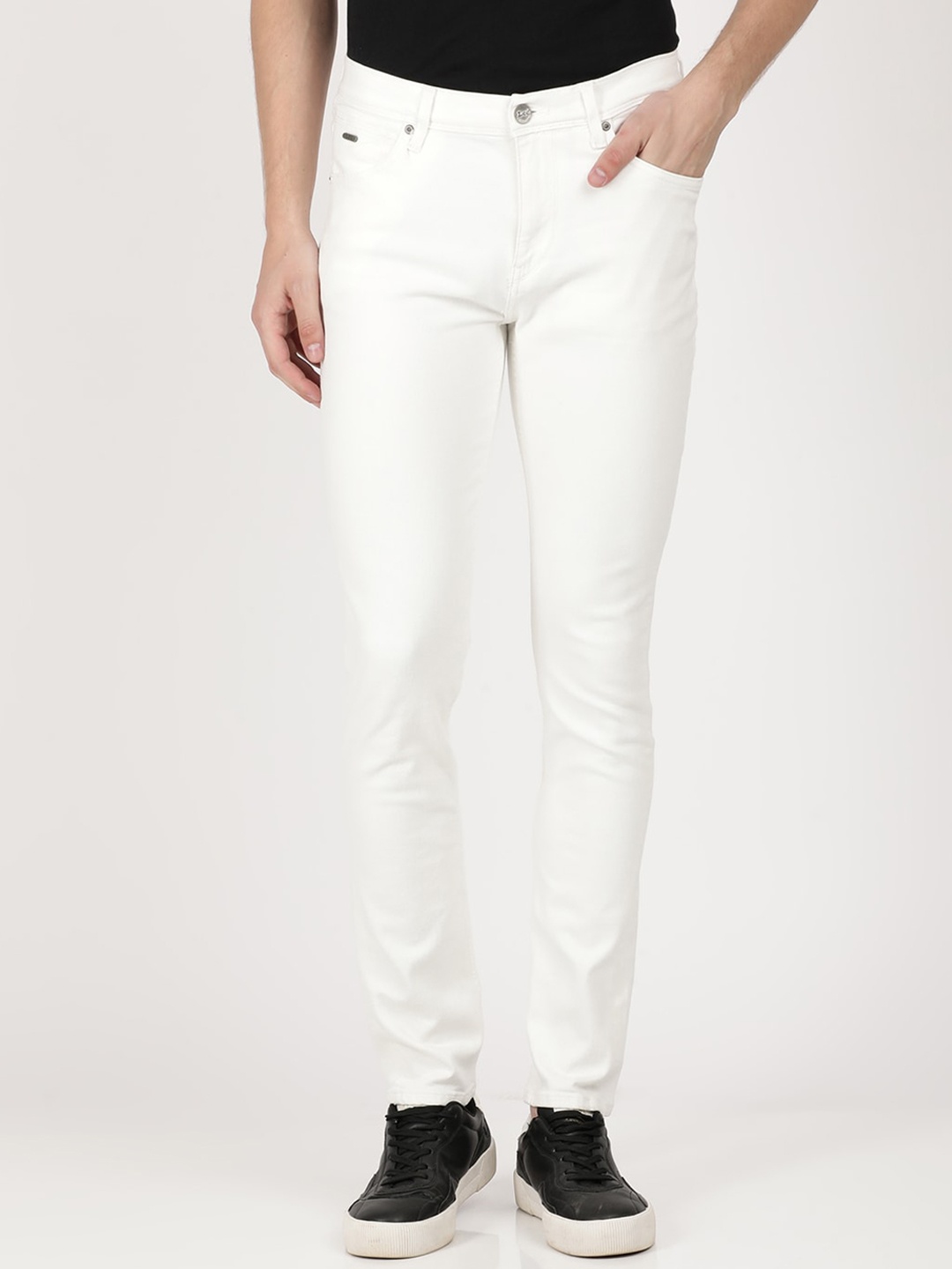 

Lee Men White Bruce Skinny Fit Low Distress Stretchable Jeans