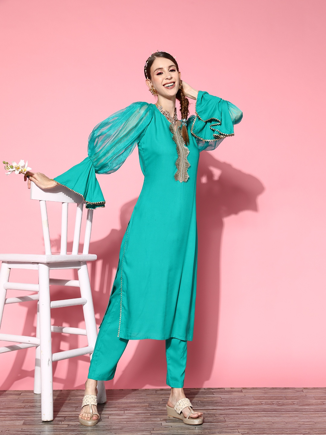 

InWeave Women Solid Viscose Rayon Nuovo Sleeves Kurta Set, Turquoise blue