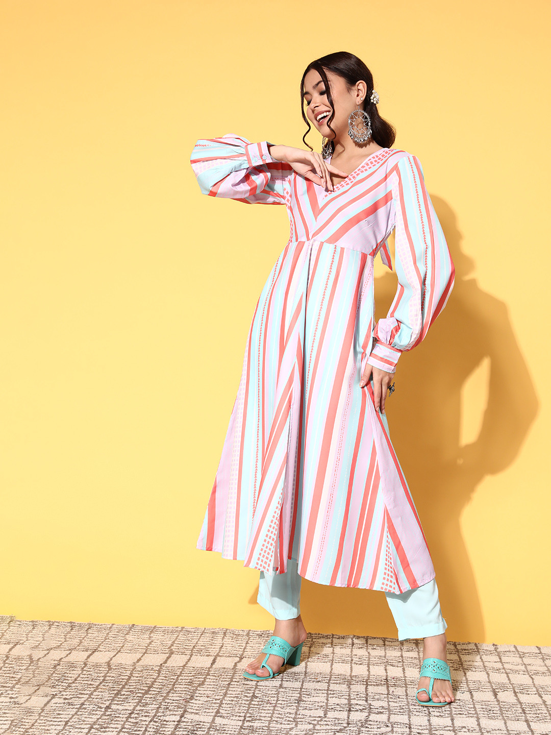 

Anouk Women Striped Polyester Vacation Stripes Kurta Set, Blue