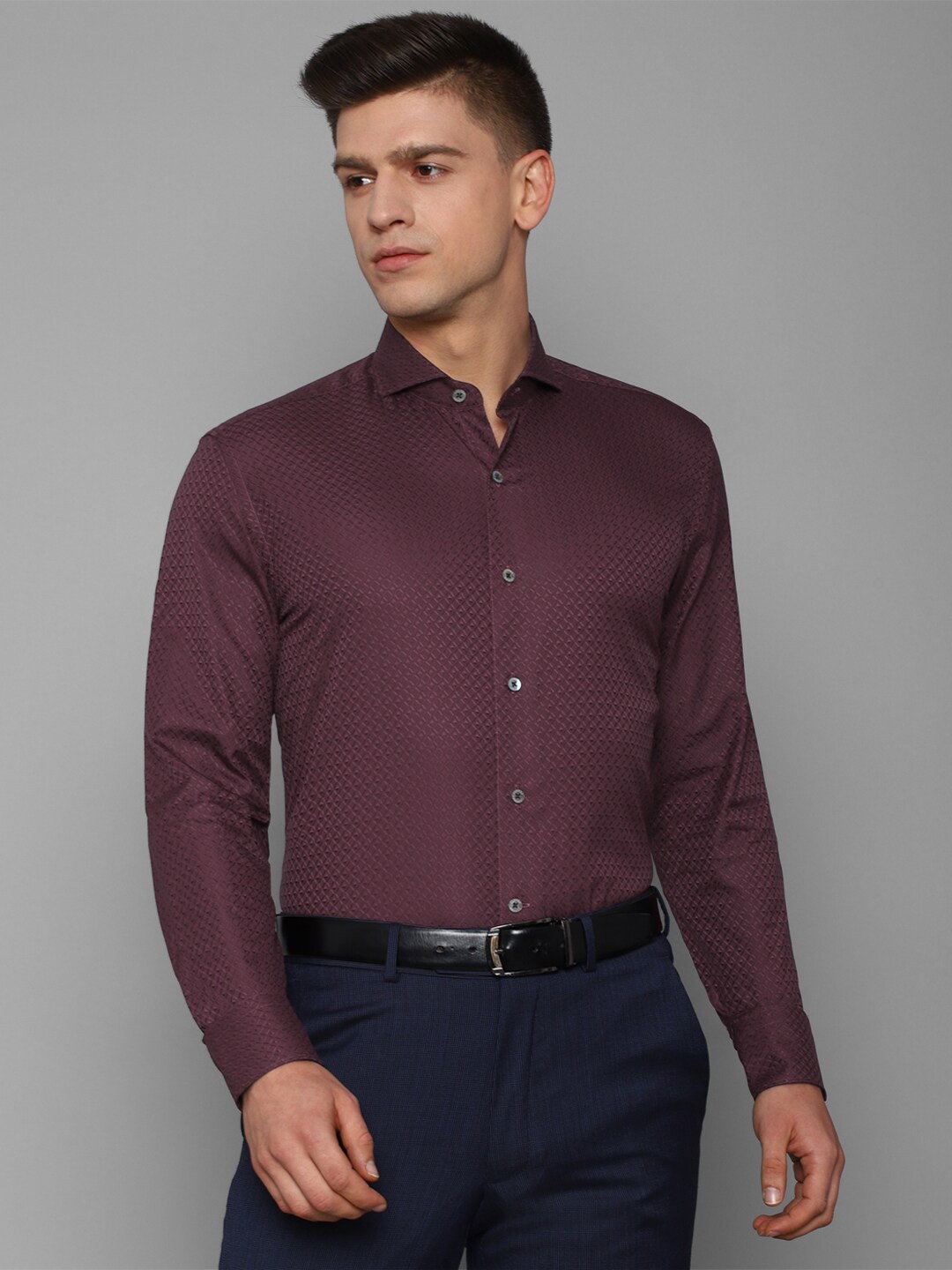 

Luxure by Louis Philippe Men Maroon Slim Fit Printed Cotton Formal Shirt