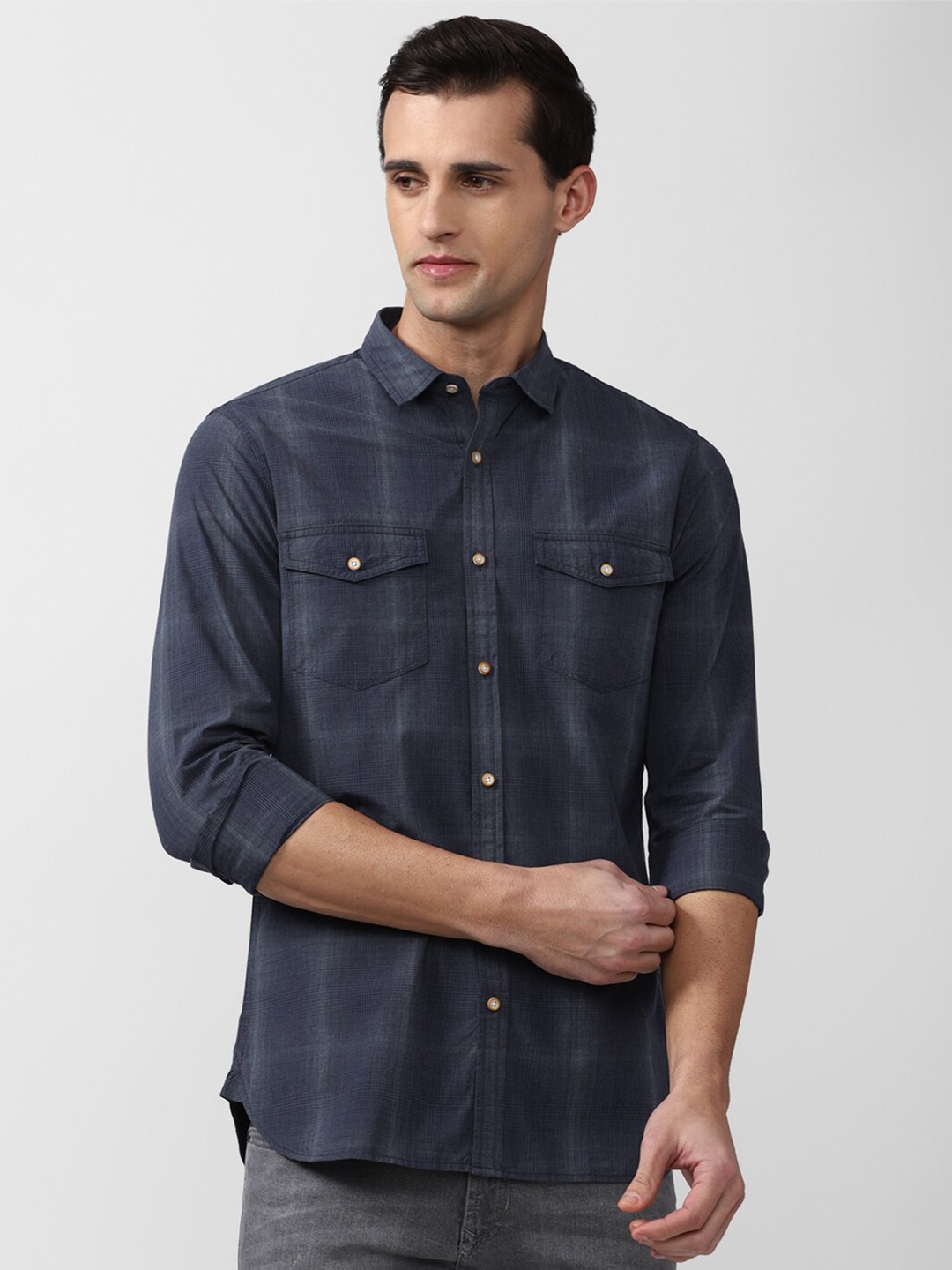 

Peter England Casuals Men Navy Blue Slim Fit Casual Shirt