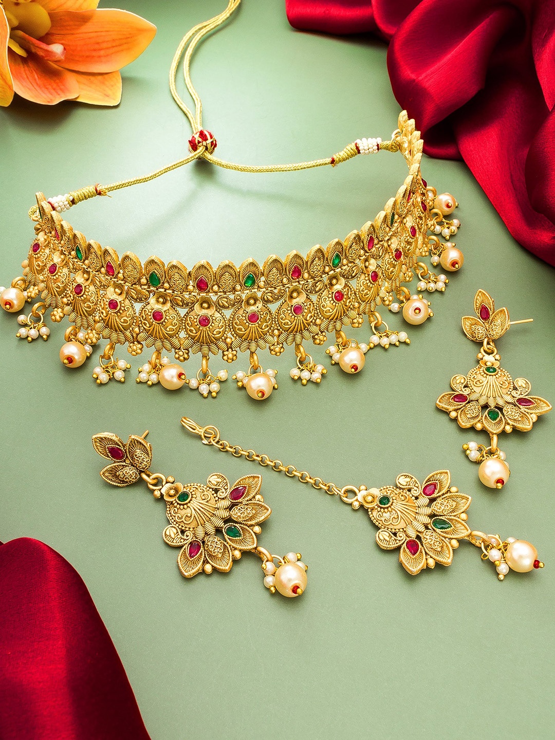 

aadita Red & Gold-Toned Ruby Choker Jewellery Set