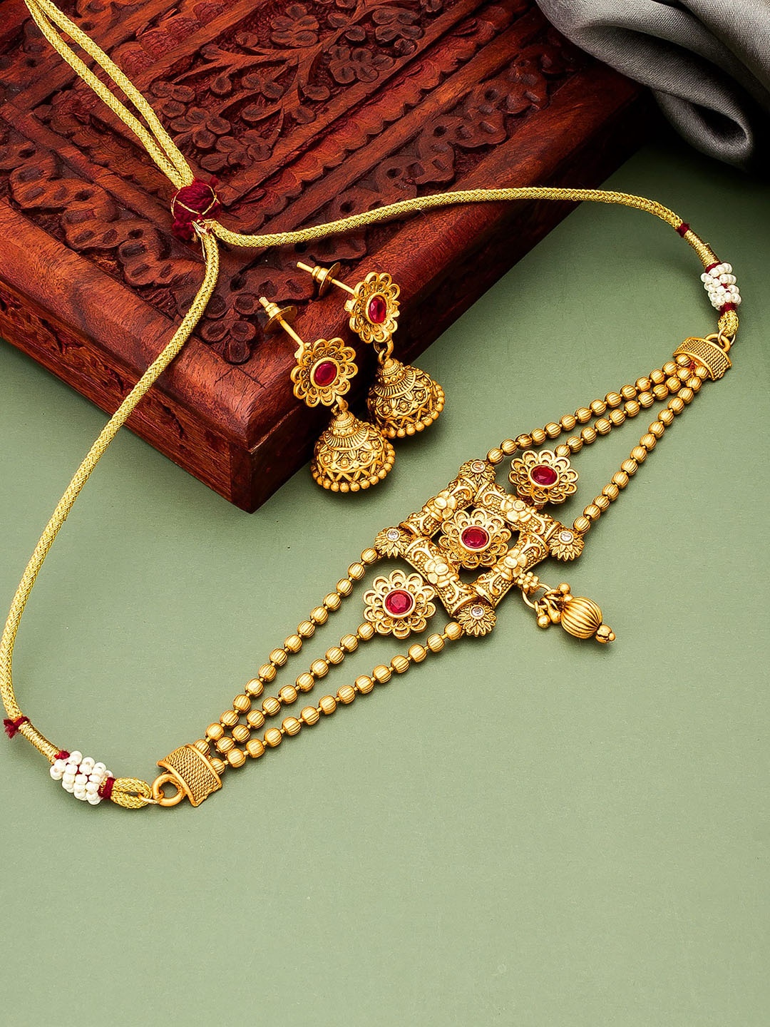 

aadita Gold-Plated Jewelry Set