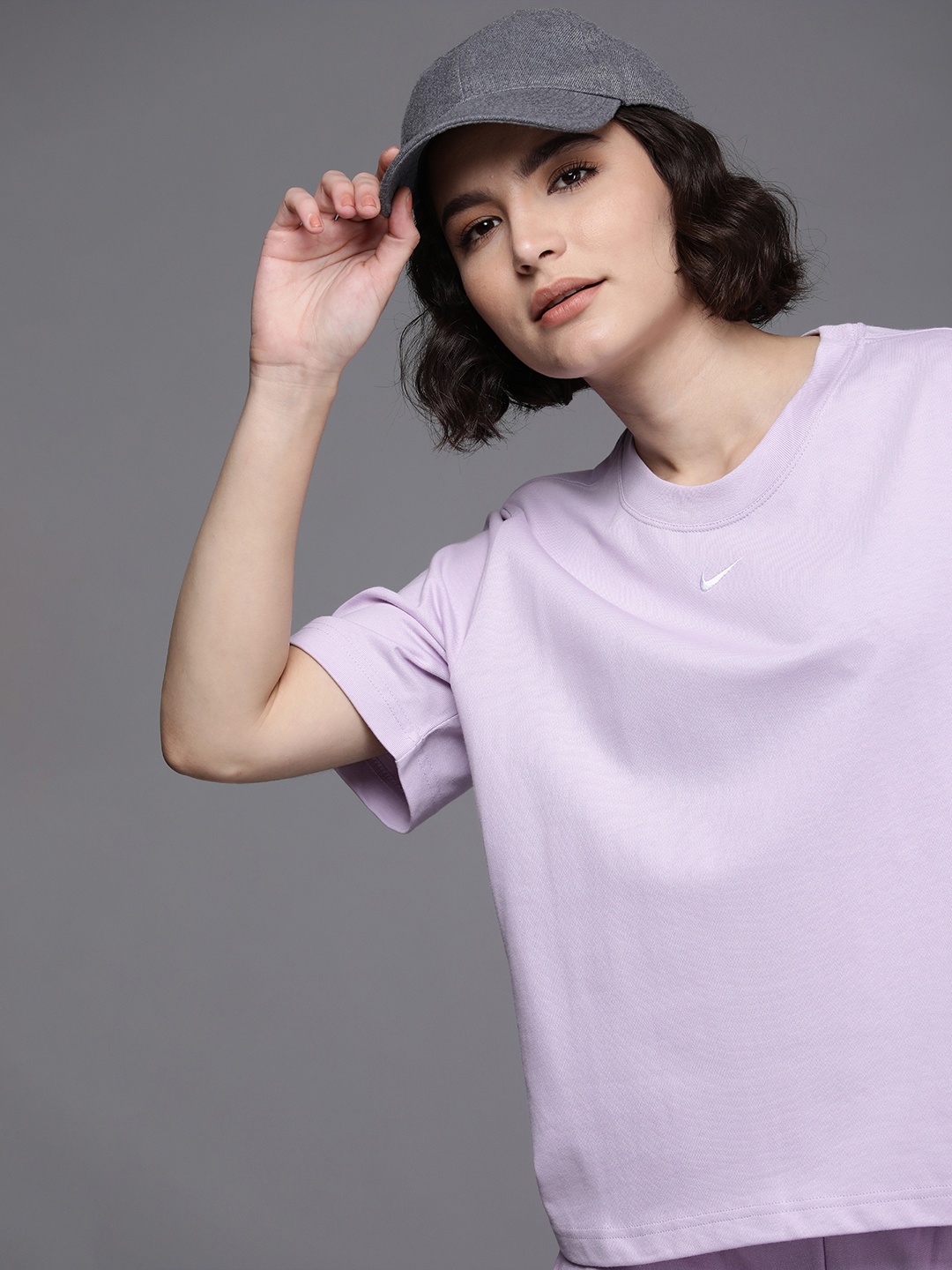 

Nike Women Lavender Drop-Shoulder Sleeves Boxy T-shirt