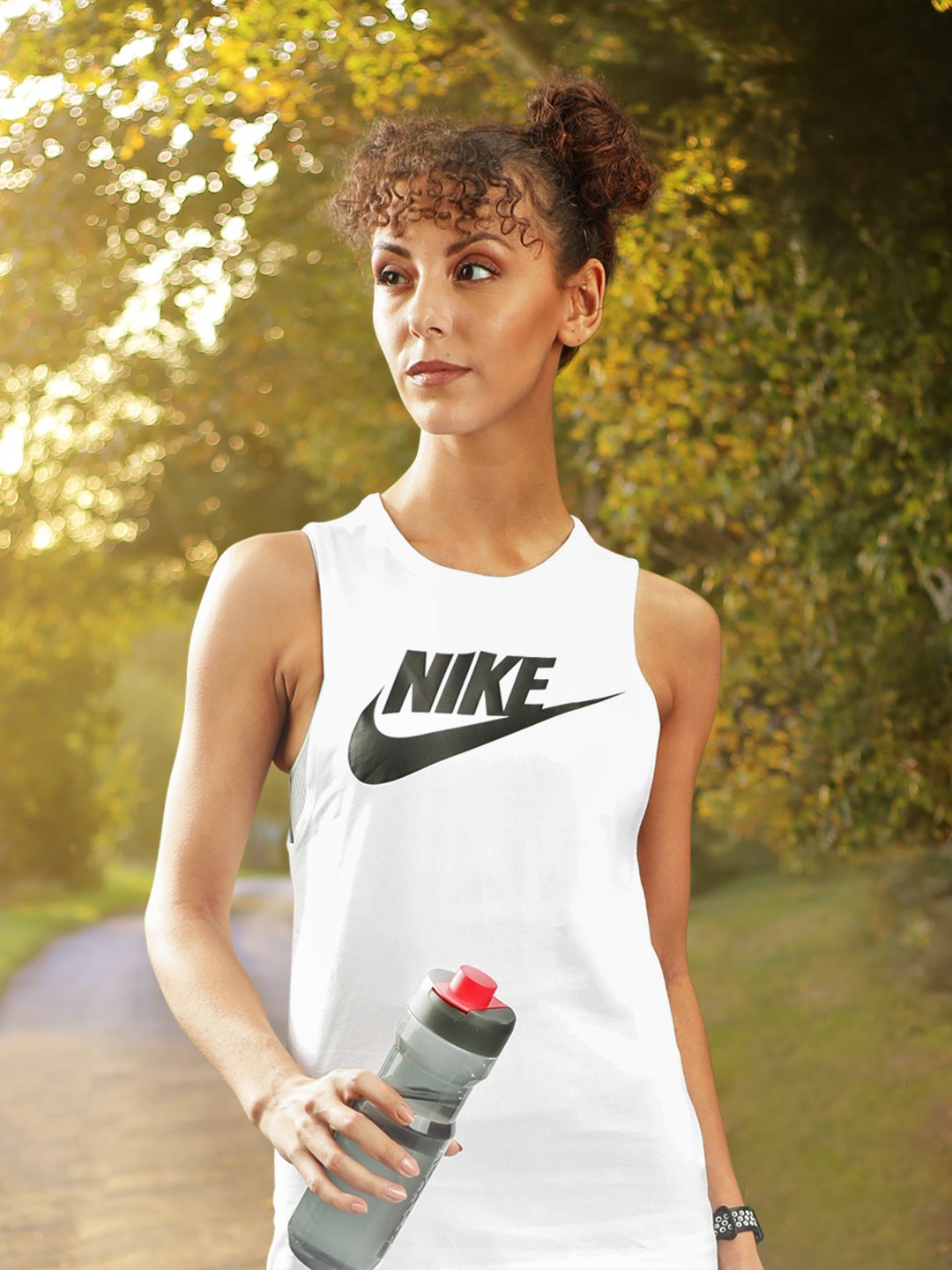 

Nike Women White & Black Brand Logo Print Tank Top