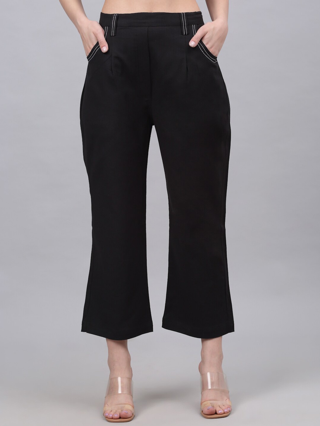 

NEUDIS Women Black Comfort Crop Pure Cotton Trousers