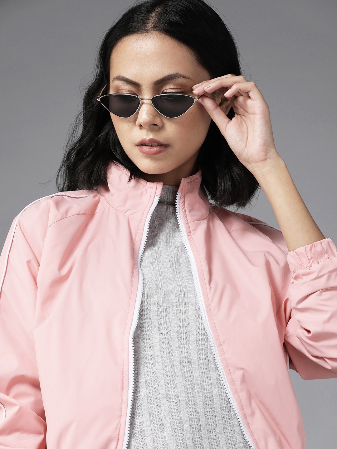 

The Roadster Lifestyle Co. Women Pink Solid Tailored Jacket