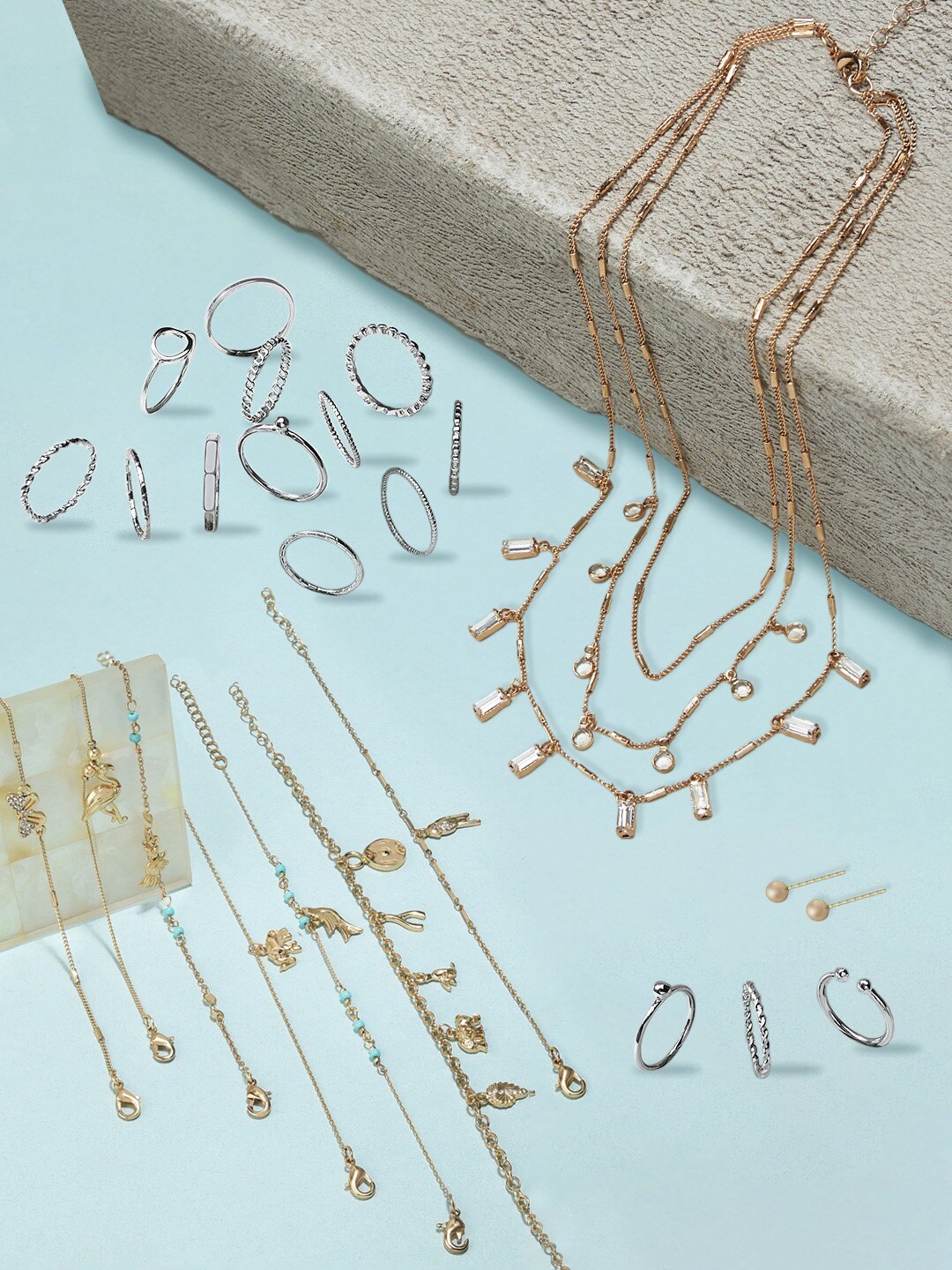 

AMI Gold-Plated & Silver-Toned Contemporary Charm Jewellery Set