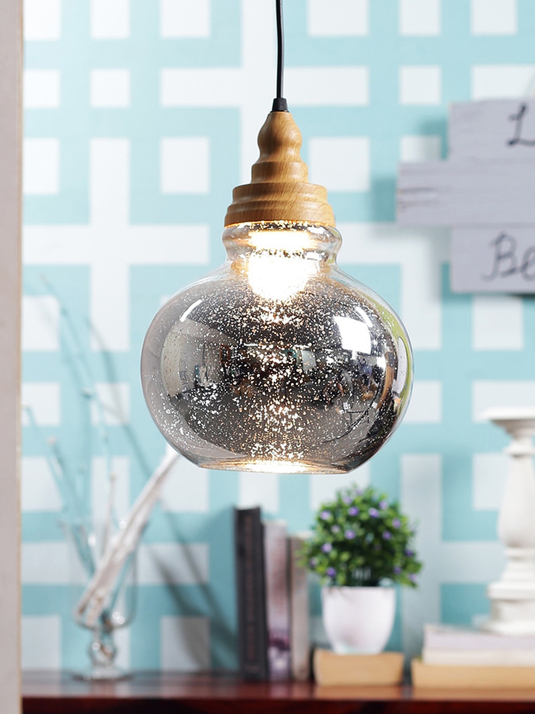 

THE LIGHT STORE Silver-Toned & Beige Printed Pendant Lamp