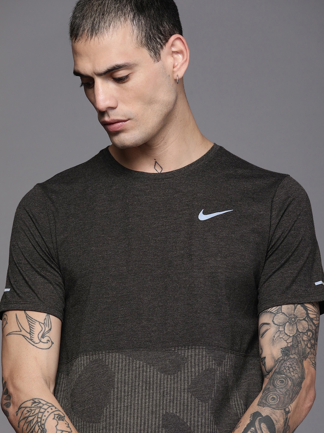 

Nike Men Charcoal Grey Melange Dri-Fit Colourblocked CORE Running T-shirt