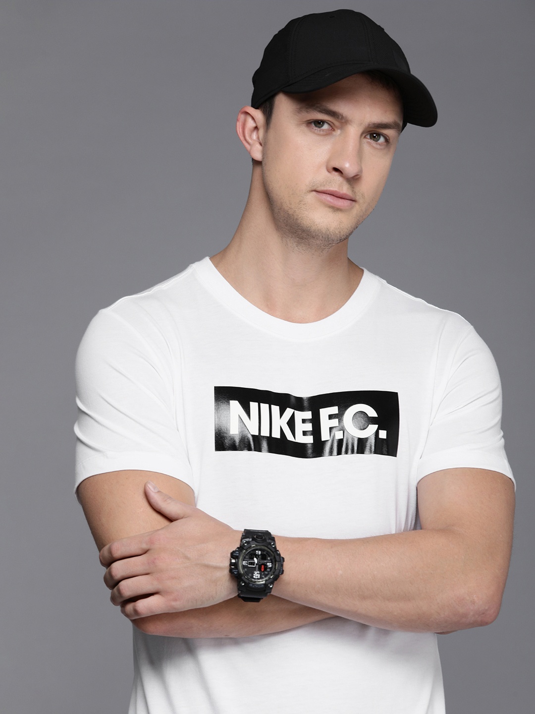 

Nike Men White & Black Typography Printed T-shirt