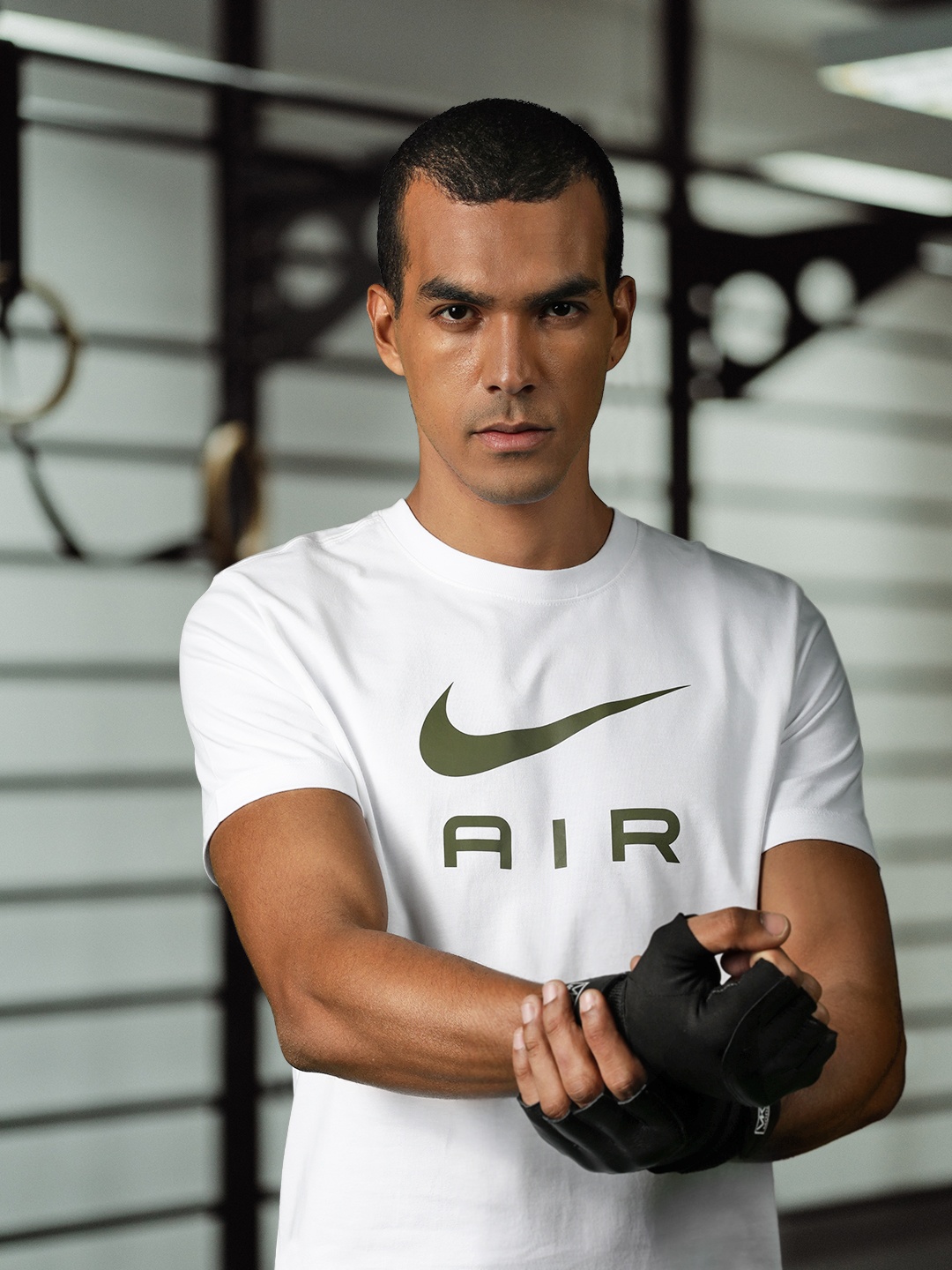 

Nike Men White & Grey Brand Logo Printed T-shirt