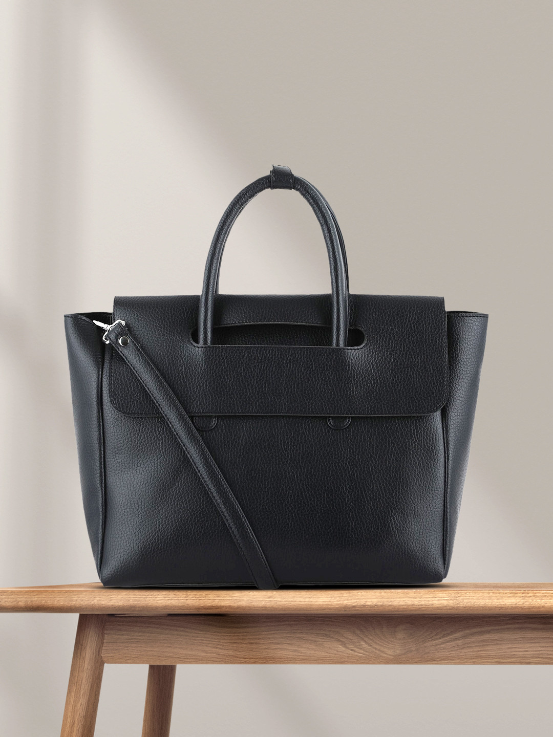 

Toteteca Black PU Oversized Structured Handheld Bag