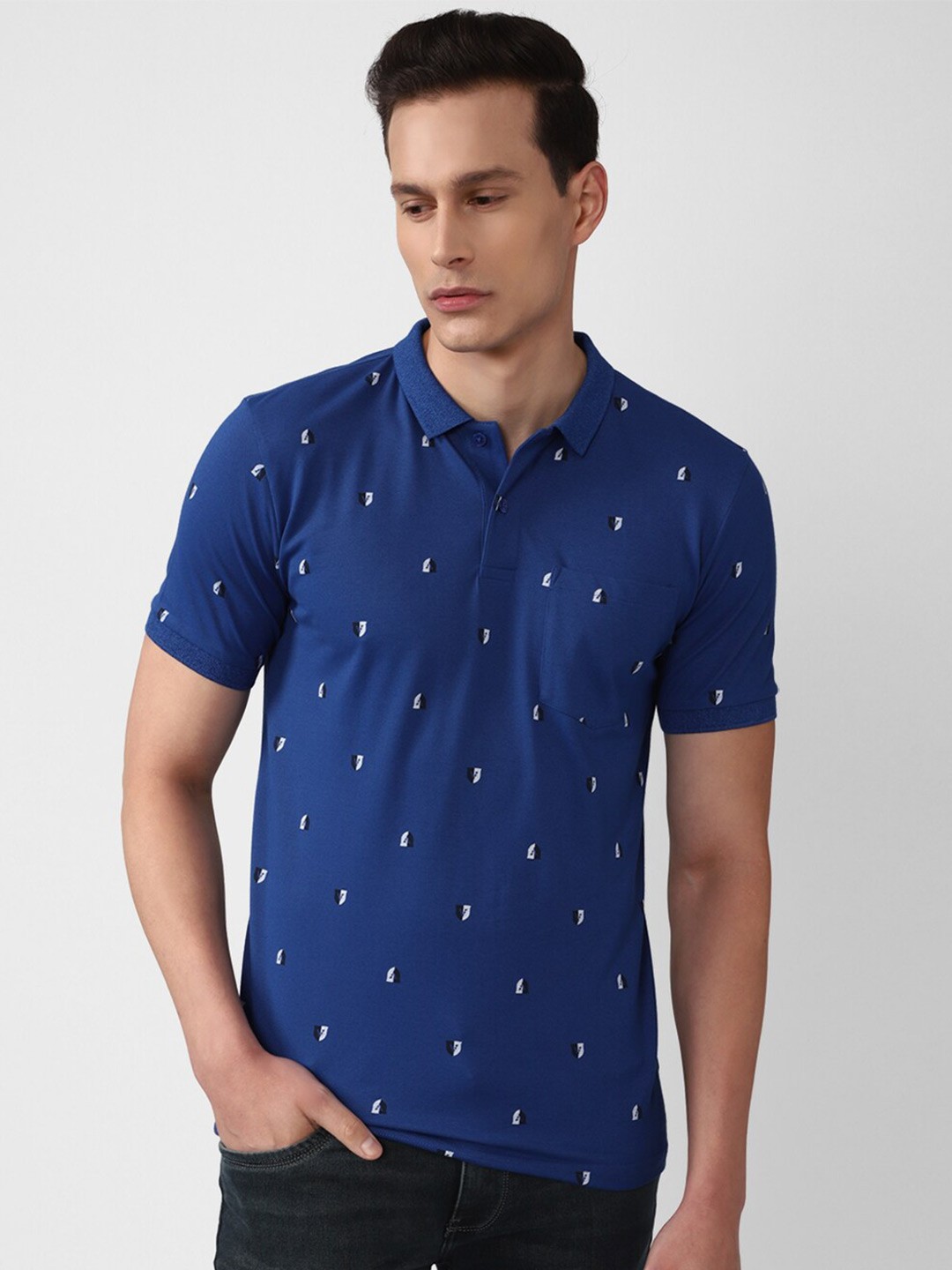 

Van Heusen Sport Men Blue Polo Collar T-shirt