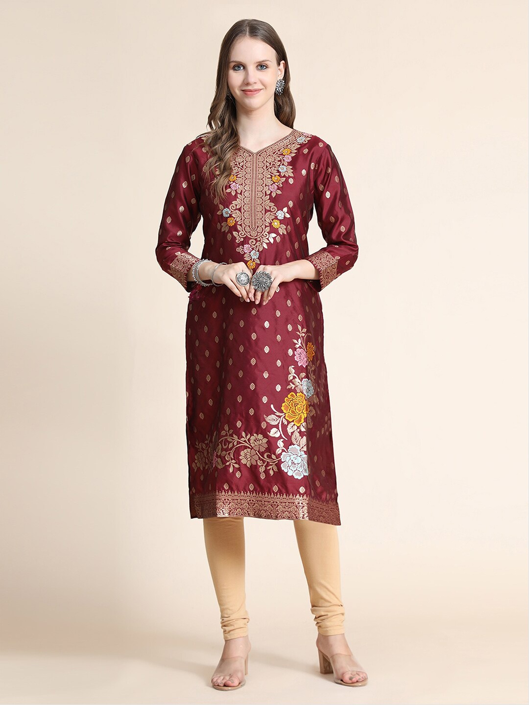 

KALINI Women Maroon & Gold-Toned Floral Jacquard Kurta