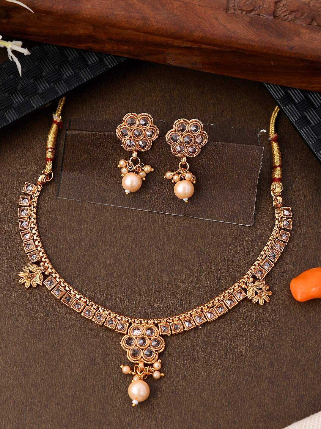 

AQUASTREET JEWELS Gold-Plated Floral Design Jewellery Set