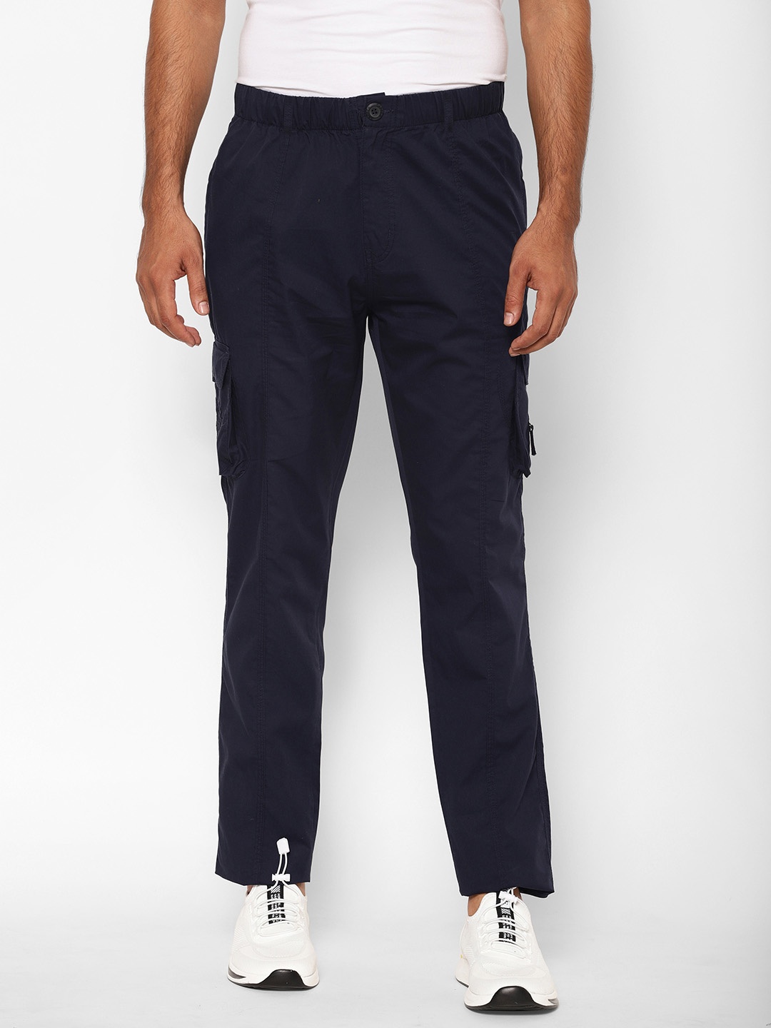 

SAPPER Men Navy Blue Solid Cotton Cargos Trousers