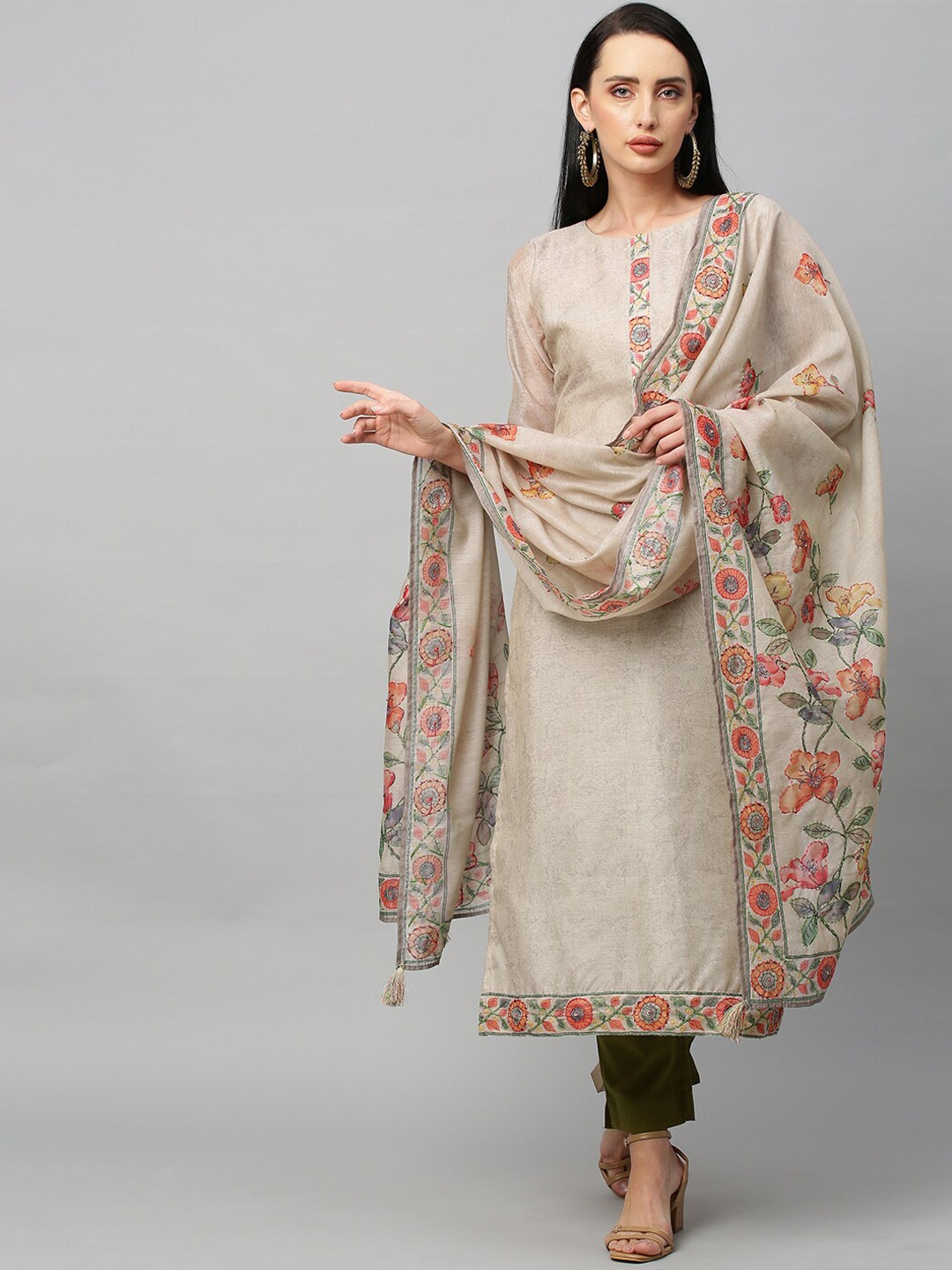 

FASHOR Women Grey Floral Printed Gotta Patti Chanderi Silk Kurta & Dupatta