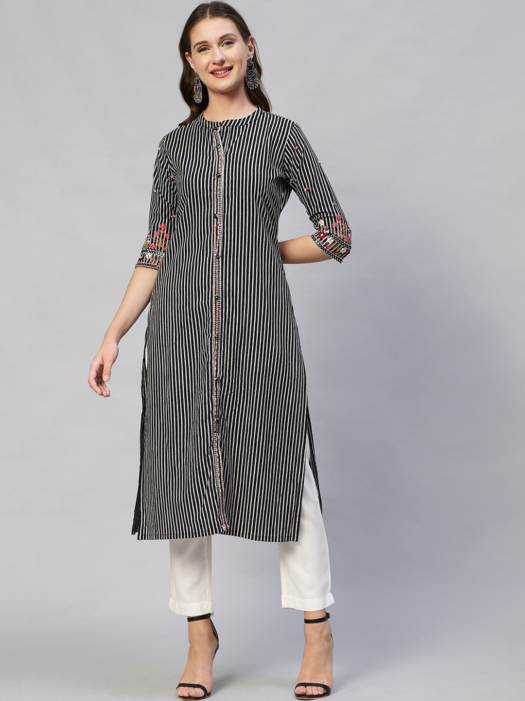 

FASHOR Women Black Striped Keyhole Neck Thread Work Kurta