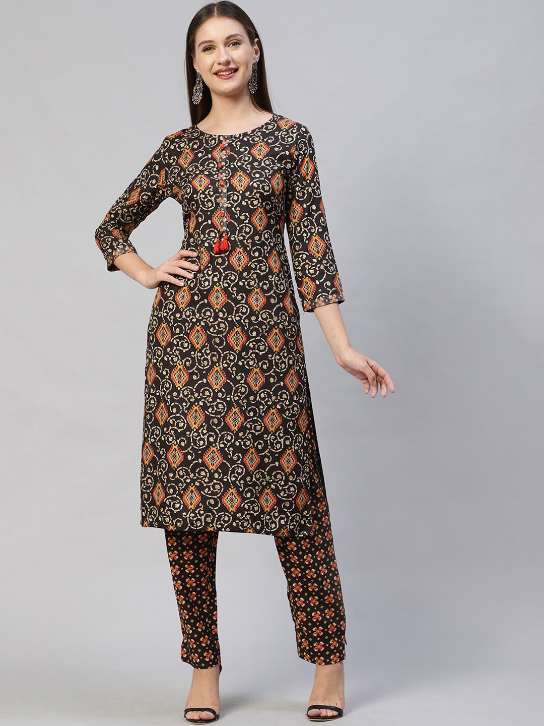 

FASHOR Women Black Ethnic Motifs Printed Kurta with Trousers