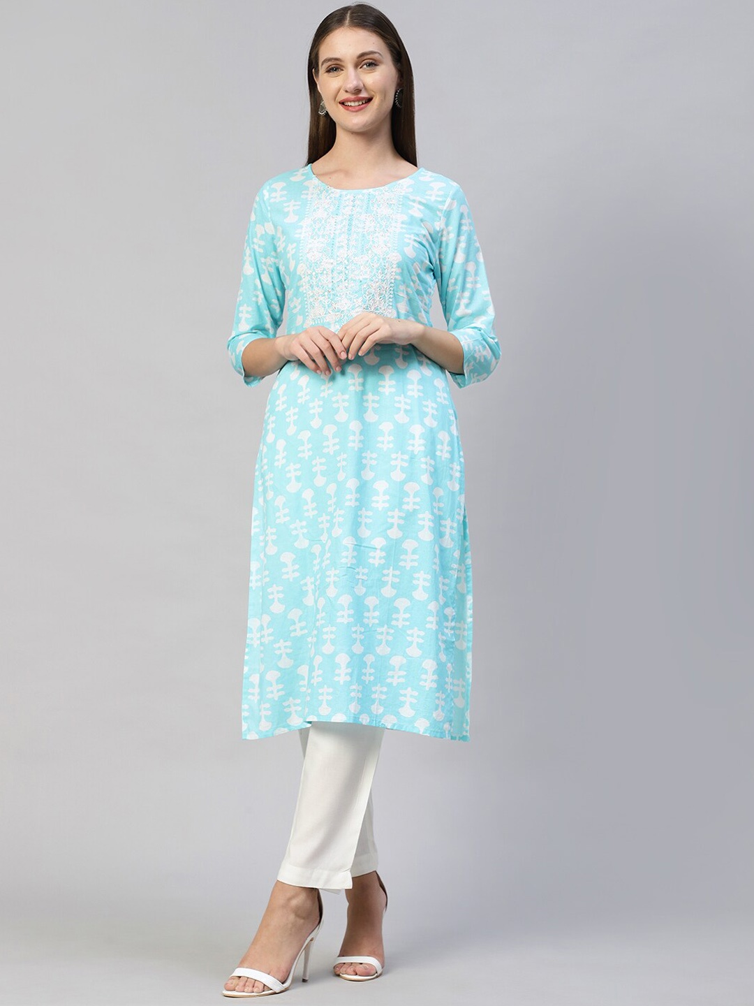 

FASHOR Women Blue & White Ethnic Motifs Printed Thread Work Cotton Kurta