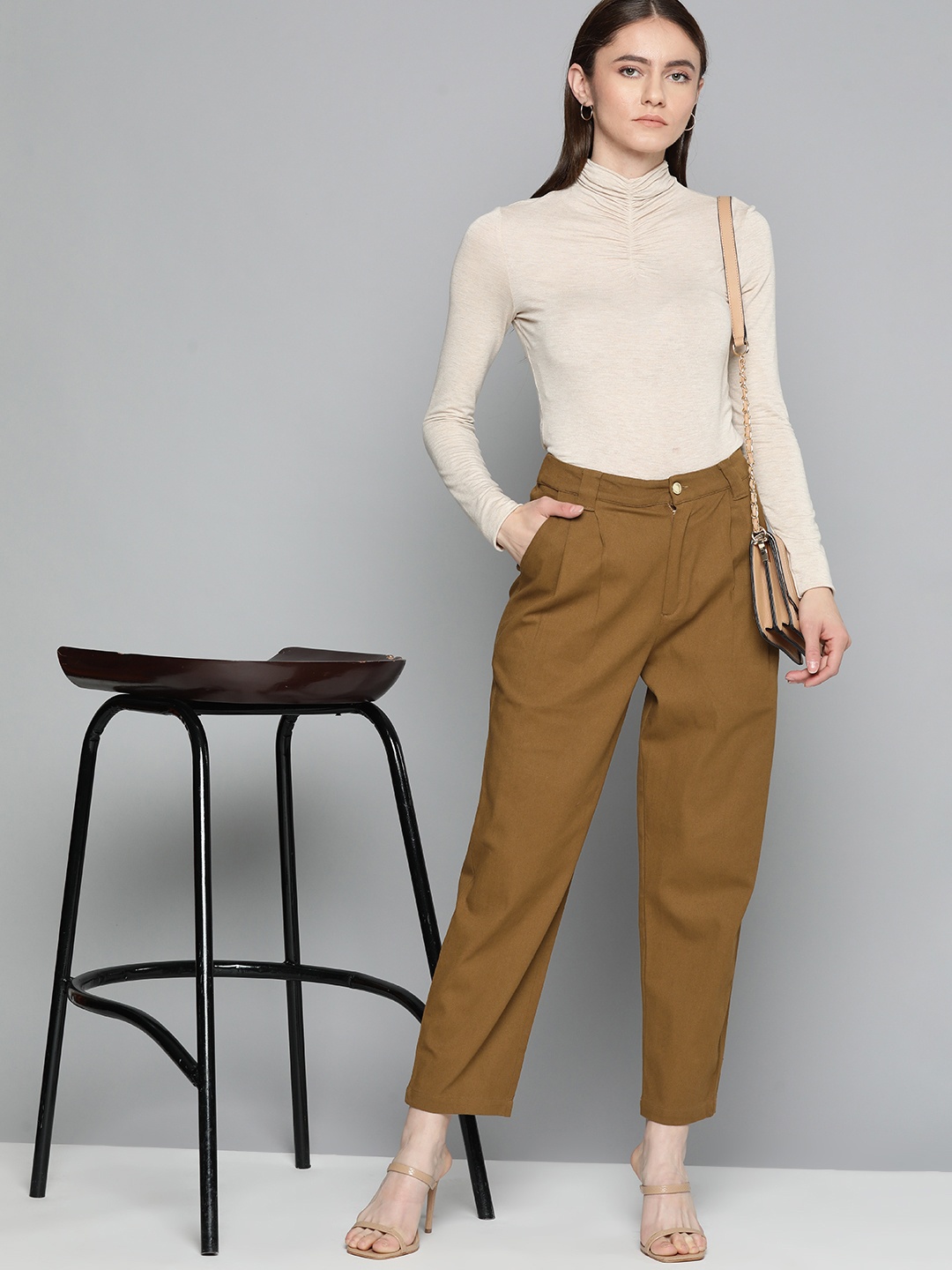 

Chemistry Women Pure Cotton Pleated Trousers, Brown