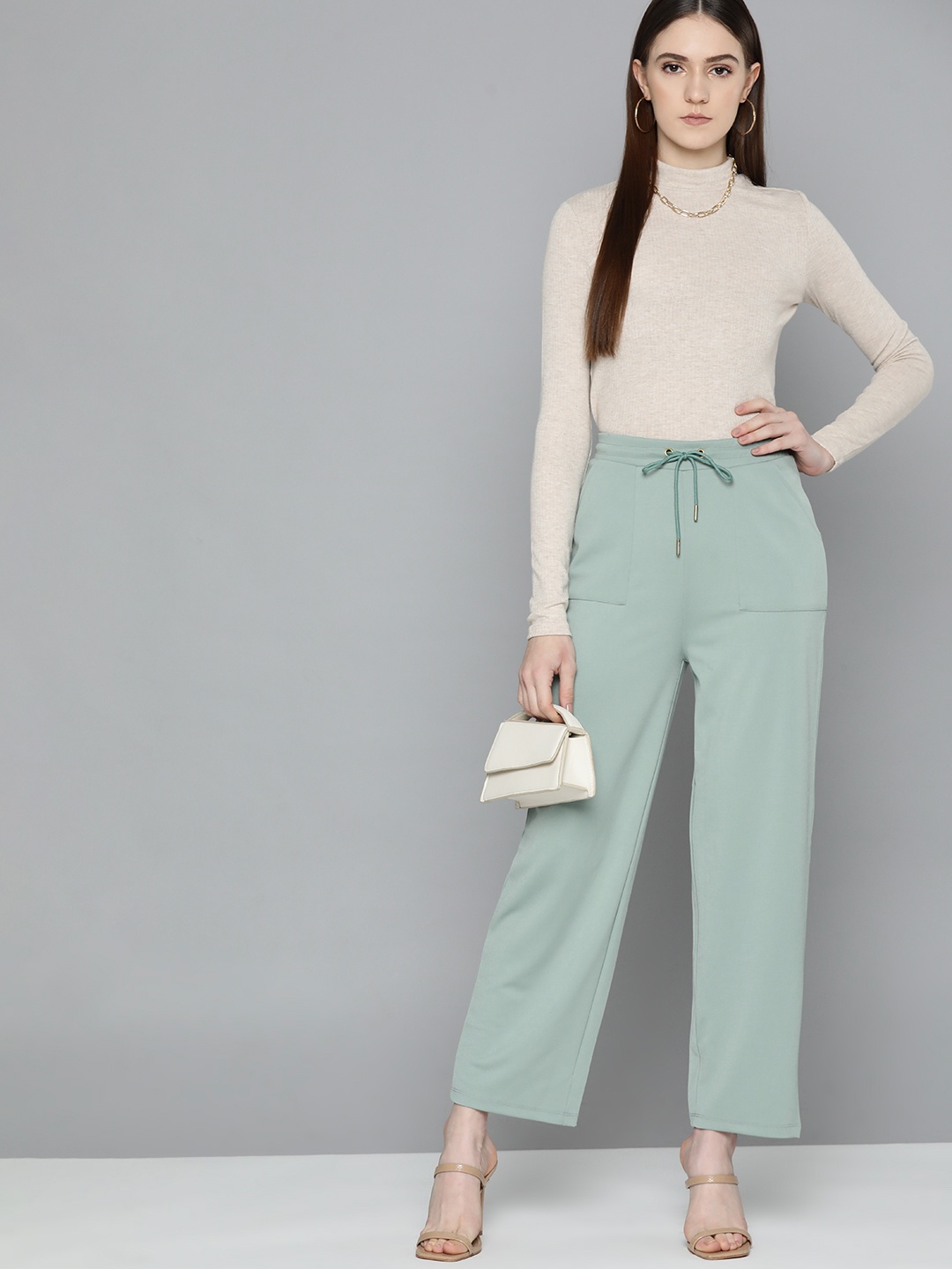 

Chemistry Women Straight Trousers, Green