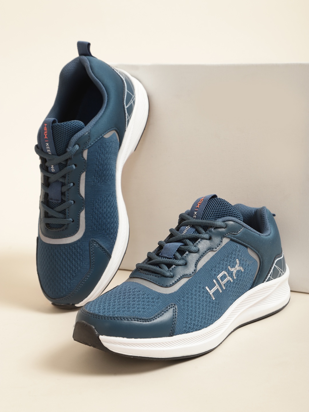 

HRX by Hrithik Roshan Men Woven Design Running Shoes, Teal