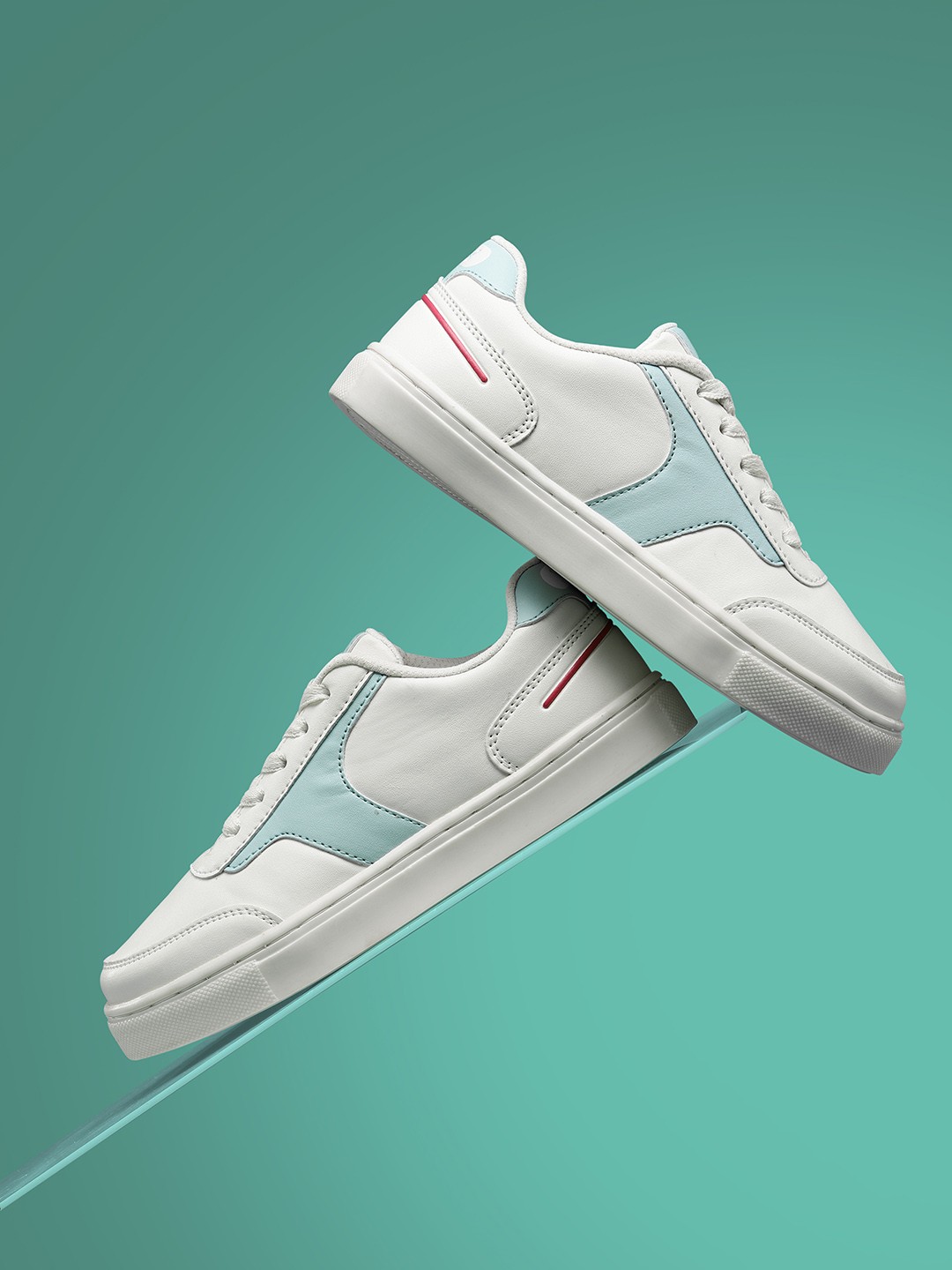 

HRX by Hrithik Roshan Women Colourblocked Skate Street Sneaker, White