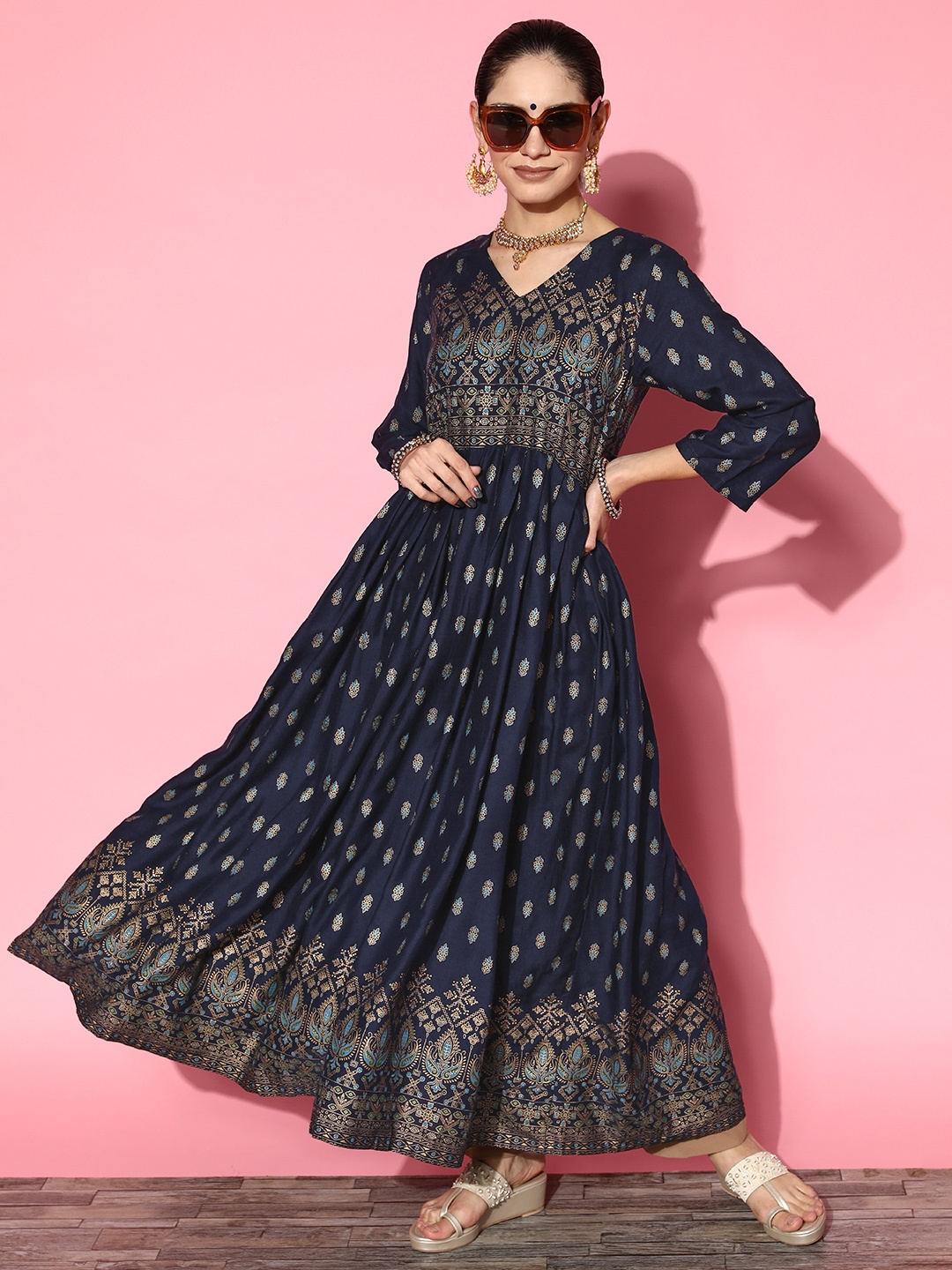 

InWeave Women Attractive Navy Blue Viscose Rayon Swirling Volume Kurta