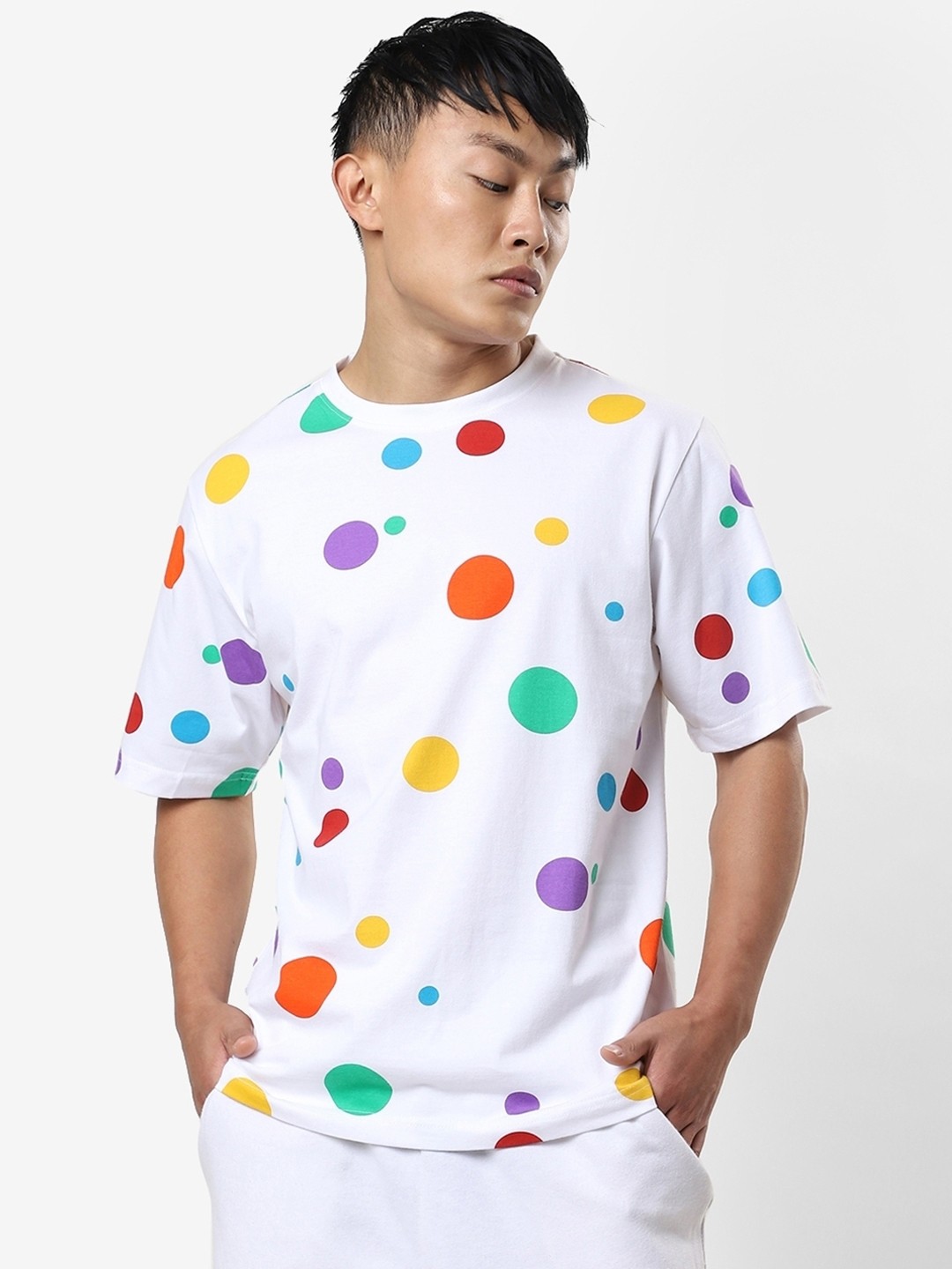 

Bewakoof Men White Printed Drop-Shoulder Sleeves Oversized T-shirt