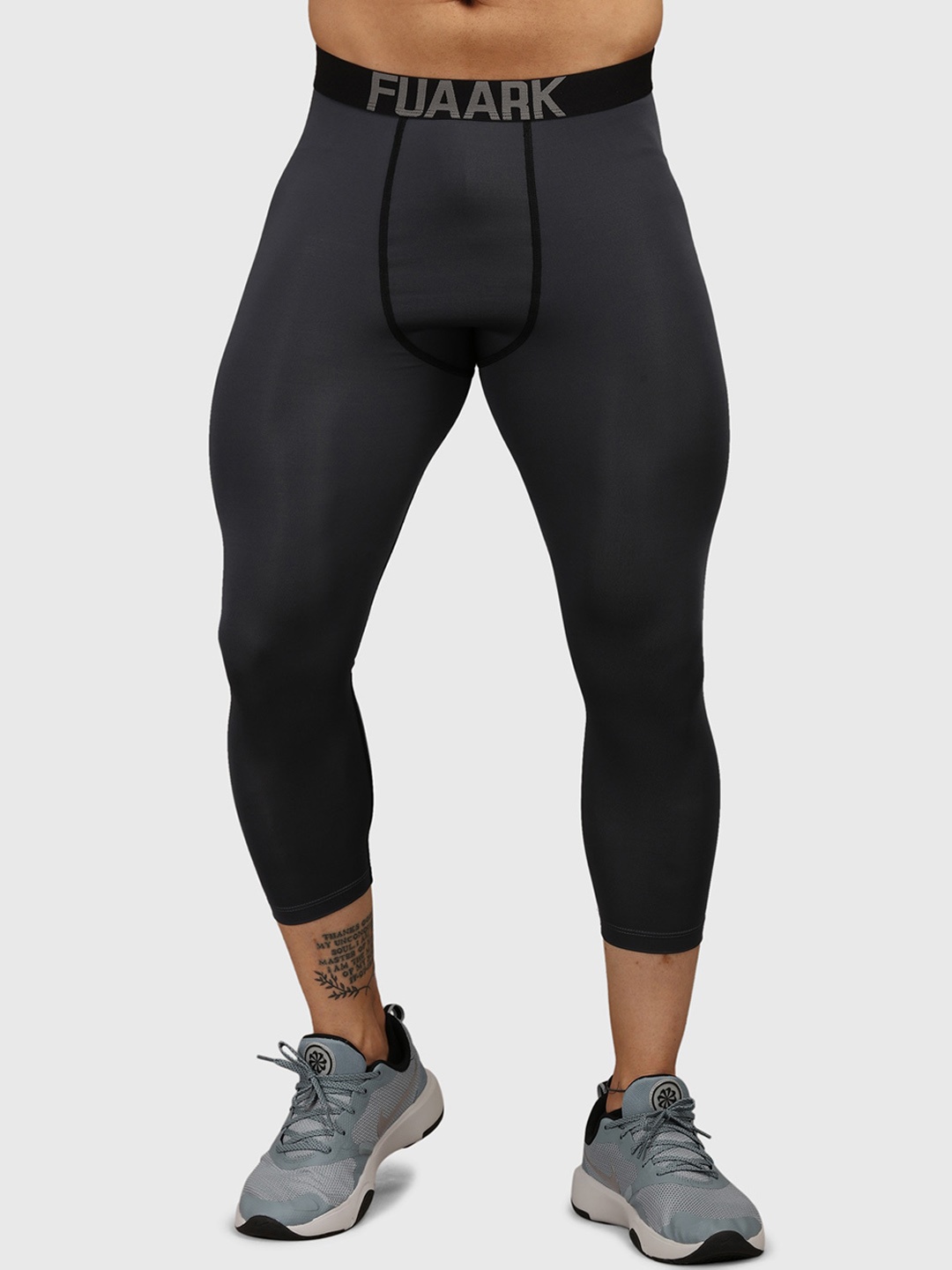 

FUAARK Men Grey Solid Compression-Fit Track Tights